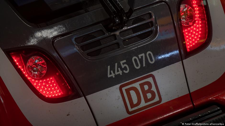 Niemcy. Zmarł zaatakowany w pociągu konduktor