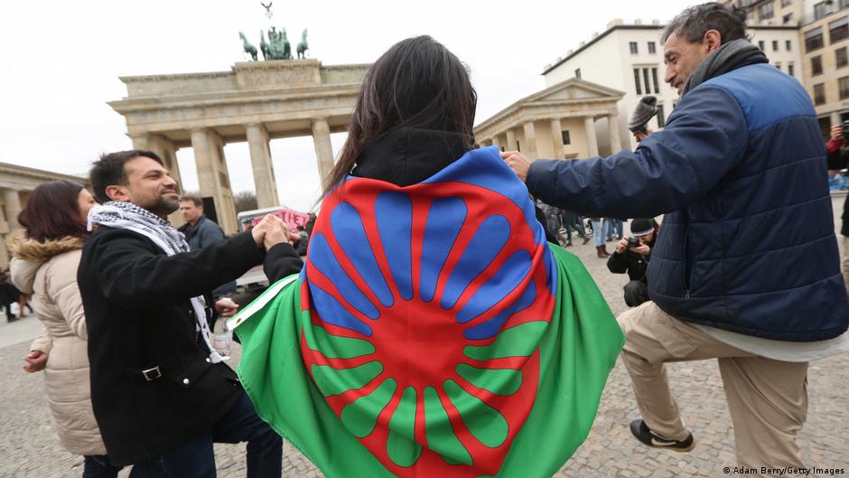 Racism in Germany: Sinti and Roma are at risk – DW – 09/18/2023 - Vimarsana News