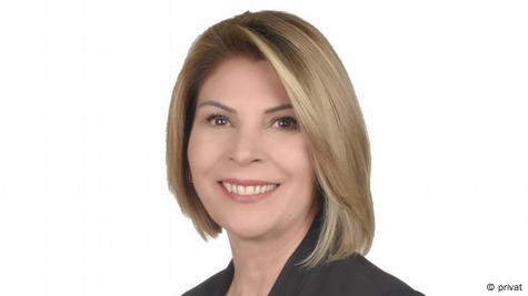 Halk TV Haber Yayın Yönetmeni Bengü Babaeker Şap Halk TV Haber Yayın Yönetmeni Bengü Babaeker Şap