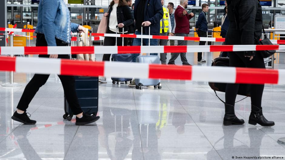 Verdi will mit Warnstreik am Donnerstag Flughäfen lahmlegen