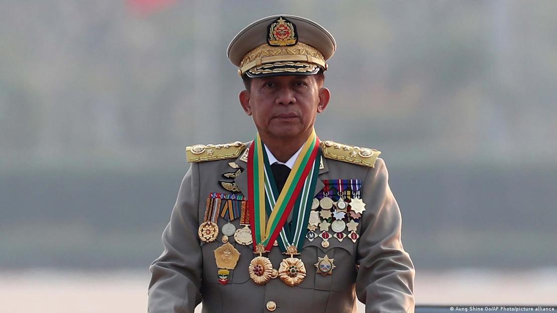 میانمار کی فوج کے سربراہ اور سینئر جنرل من اونگ ہلینگ