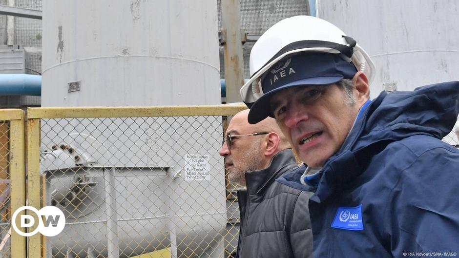 Ukraine: IAEA Chief Visits Zaporizhzhia Nuclear Power Plant – DW – 03 ...