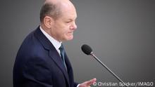 Plenarsitzung im Bundestag in Berlin Bundeskanzler Olaf Scholz SPD wÃ¤hrend der Befragung der Bundesregierung im Rahmen der Sitzung des Deutschen Bundestags am 29.03.2023 in Berlin. Berlin Bundestag Berlin Deutschland *** Plenary session in the Bundestag in Berlin Chancellor Olaf Scholz SPD during the questioning of the federal government during the session of the German Bundestag on 29 03 2023 in Berlin Berlin Bundestag Berlin Germany