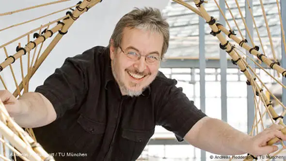 Jürgen Richter-Gebert, Lehrstuhlinhaber für Geometrie und Visualisierung an der Technischen Universität München (Foto: Andreas Heddergott / TU München)
