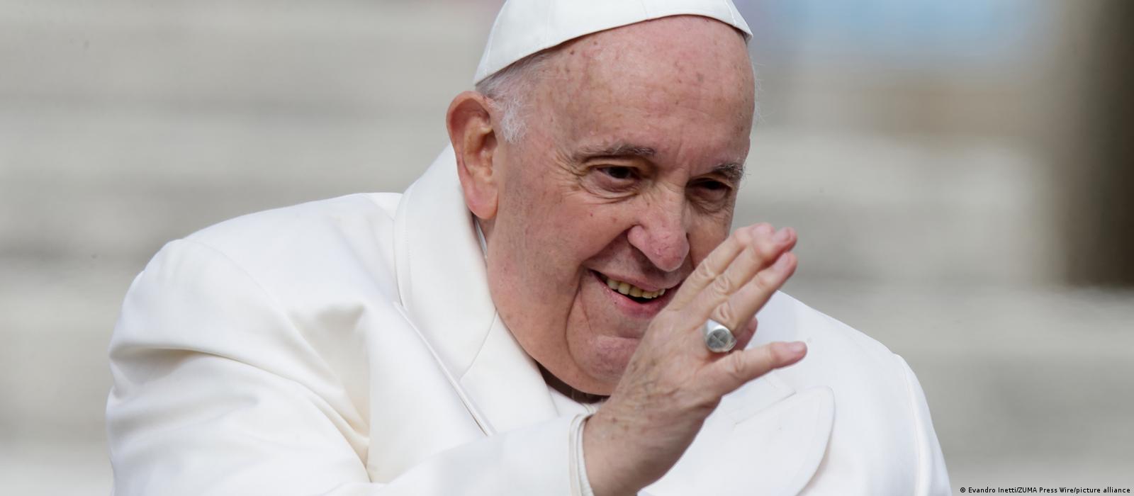 pedicab begynde konkurs Pope Francis to leave hospital in time for Easter mass – DW – 03/31/2023
