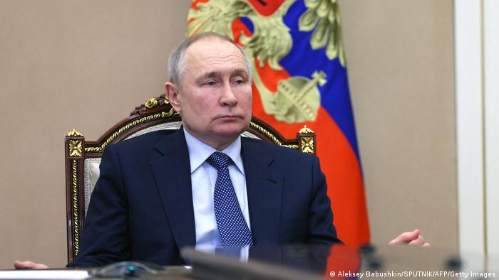 Russland Moskau | Präsident Wladimir Putin während Meeting mit nationalem Sicherheitsrat