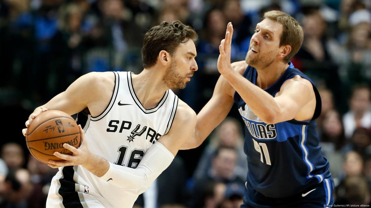 NBA: Mavericks' Dirk Nowitzki still thriving in season 18