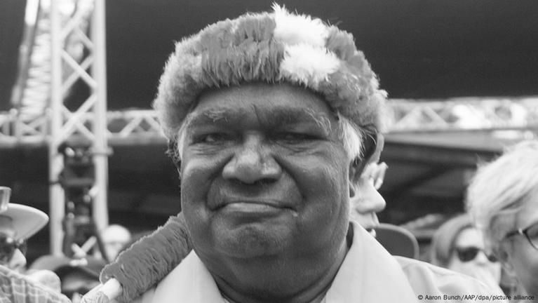 Australia Aboriginal Land Rights Campaigner Yunupingu Dies Dw 04