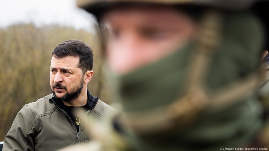 Зеленский: рф не может ослабить наши войска по линии фронта