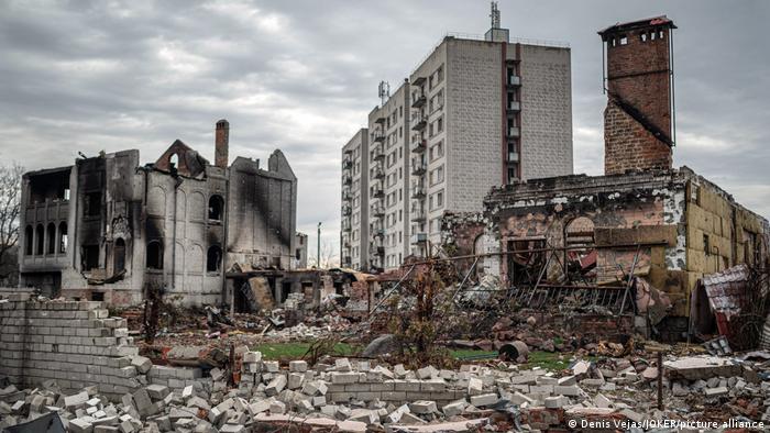 Zerstörungen in Tschernihiw nach russischen Luftangriffen im Jahr 2022