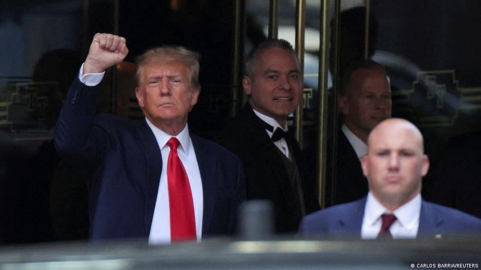 Trump arrives in New York ahead of arraignment