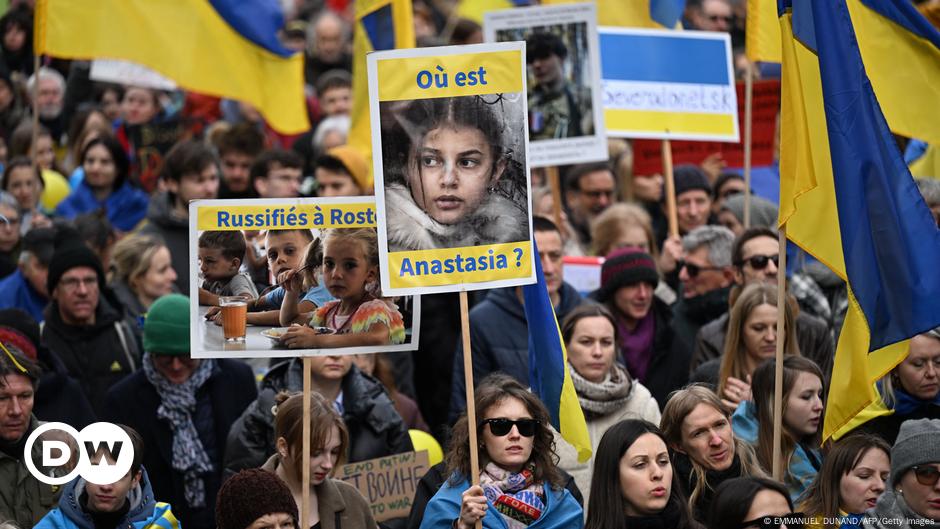 Ukraine aktuell: Russland will verschleppte Kinder zurückschicken | DW | 05.04.2023