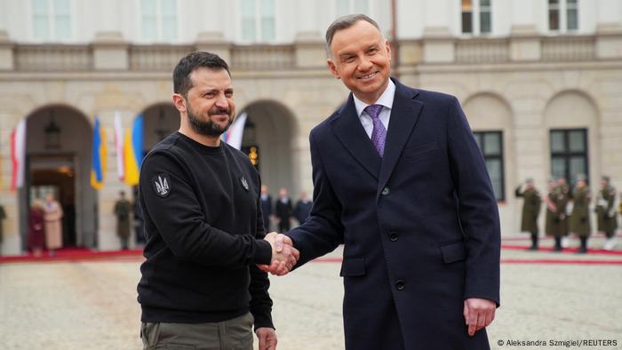 El presidente de Polonia, Andrzej Duda, y su homólogo de Ucrania, Volodimir Zelenski.