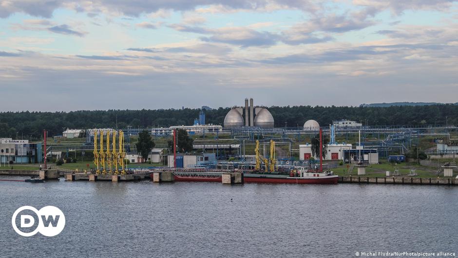Dlaczego Polsce tak długo buduje się pływający terminal gazowy – DW – 06.04.2023