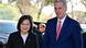 Kevin McCarthy y la presidenta de Taiwán, Tsai Ing-wen. Kevin McCarthy y la presidenta de Taiwán, Tsai Ing-wen.
