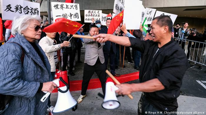 Taiwans Präsidentin Tsai in den USA - Proteste in LA