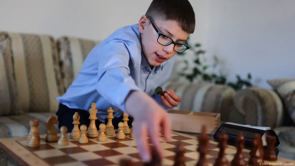 Chess prodigy hi-res stock photography and images - Alamy