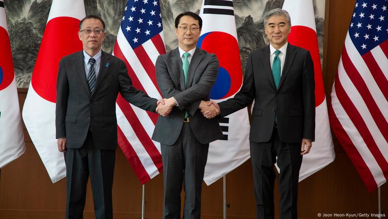 US And Asian Allies Urge Support For North Korea Worker Ban – DW – 04 ...