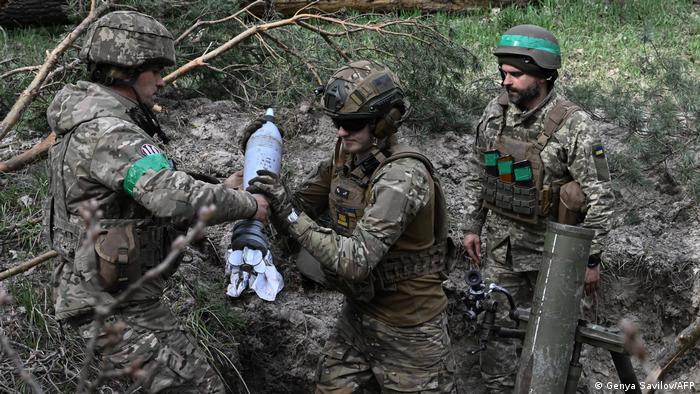 Ukraine-Krieg I Ukrainische Soldaten an der Front in der Region Donezk