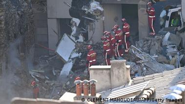 Ocho desaparecidos tras derrumbe de edificio en Marsella