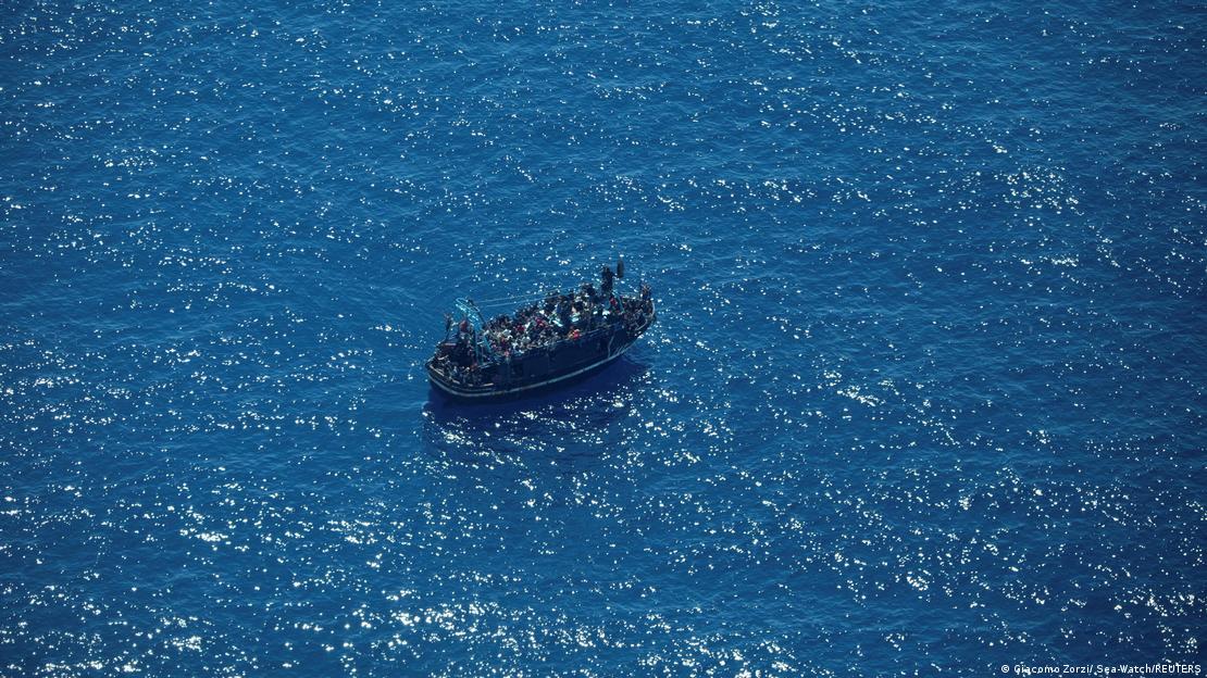 Βάρκα με 400 μετανάστες στα ανοιχτά μεταξύ Ελλάδας και Μάλτας