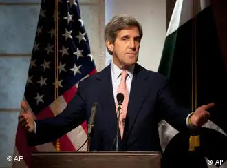 2011年5月16日，美国参议员克里（John Kerry）在伊斯兰堡发表讲话