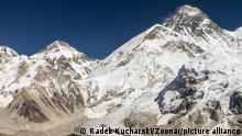 Tödlicher Auftakt der Klettersaison am Mount Everest