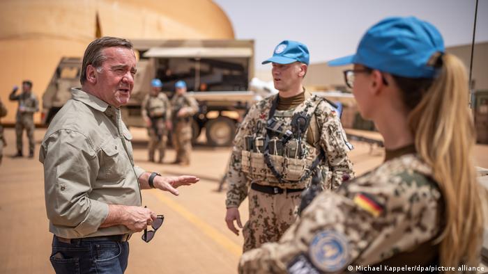 Mali Verteidigungsminister Pistorius im Camp Castor 
