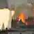 Frankreich Paris 2019 | Flammen und Rauch steigen aus der brennenden Notre-Dame-Kathedrale