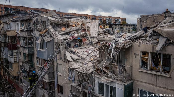 Ukraine, Slowjansk | Zerstörtes Wohngebäude