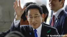 日本首相演讲遇爆炸袭击 已安全脱身
