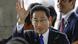 在和歌山市,日本首相岸田文雄在演讲时有烟雾弹投向他的附近 在和歌山市,日本首相岸田文雄在演讲时有烟雾弹投向他的附近