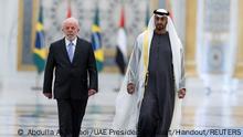 15.04.2023**Sheikh Mohamed bin Zayed Al Nahyan, President of the United Arab Emirates (R), receives Luiz Inacio Lula da Silva, President of Brazil, during an official visit reception at Qasr Al Watan, in Abu Dhabi, United Arab Emirates April 15, 2023. Abdulla Al Neyadi/UAE Presidential Court/Handout via REUTERS THIS IMAGE HAS BEEN SUPPLIED BY A THIRD PARTY