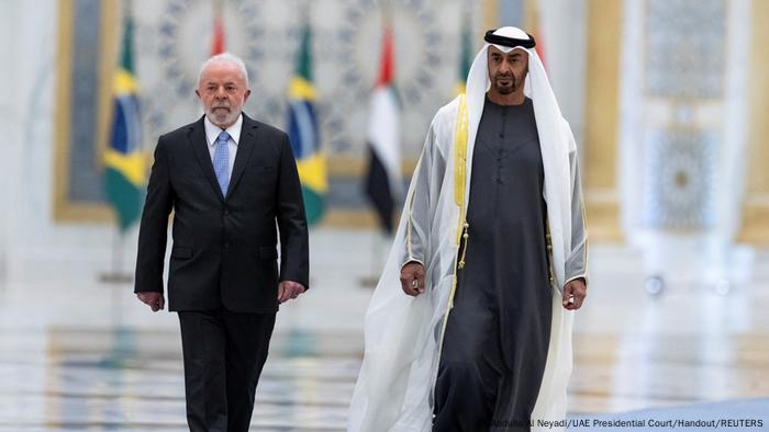 Em Abu Dhabi, Lula foi recebido pelo xeique Mohammed bin Zayed al-Nahyan