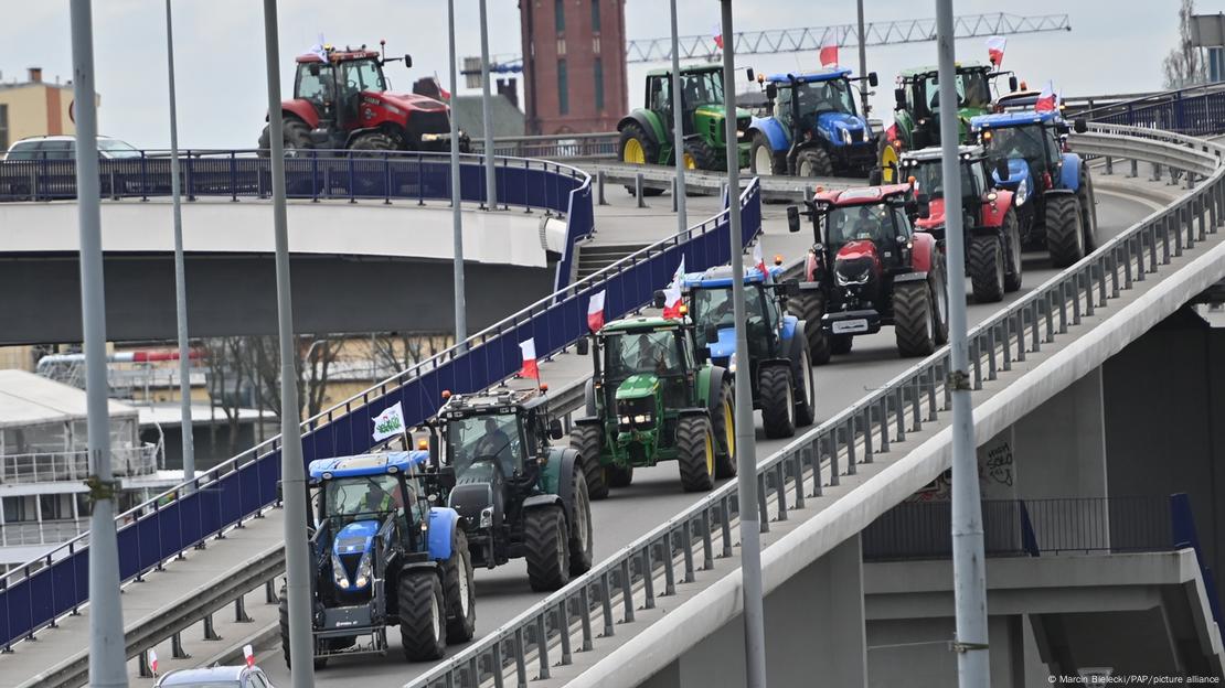 Poloni: Bujqit protestojnë kundër importeve të grurit nga Ukraina