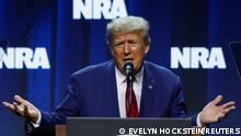 15/04/2023 Former U.S. President Donald Trump speaks at the National Rifle Association (NRA) annual convention in Indianapolis, Indiana, U.S., April 14, 2023. REUTERS/Evelyn Hockstein
