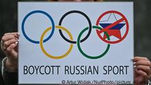 Cómo la prohibición de competir para atletas rusos y bielorrusos divide al deporte mundial