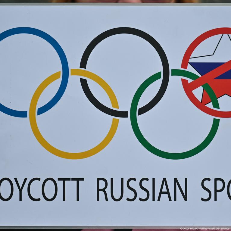 JO Paris 2024 : «Il ne peut pas y avoir le drapeau russe», estime