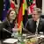 Bundesaußenministerin Annalena Baerbock spricht gestikulierend mit ihrem amerikanischen Amtskollege Antony Blinken