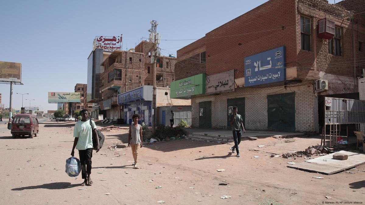 Sudan Updates Fighting Reportedly Ongoing Amid Cease Fire DW 04 19   65361183 605 