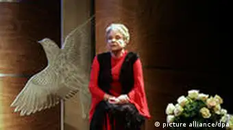 Johanna von Koczian als Florence Foster Jenkins in dem Theaterstück Glorious! in der Komödie am Kudamm in Berlin (2010)