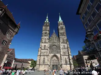 Blick auf die St. Lorenz- Kirche in Nürnberg