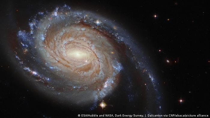  صورة لمجرة Arp 86 