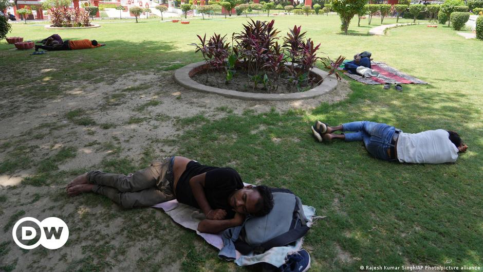 India's sweltering heat waves cause unbearable suffering