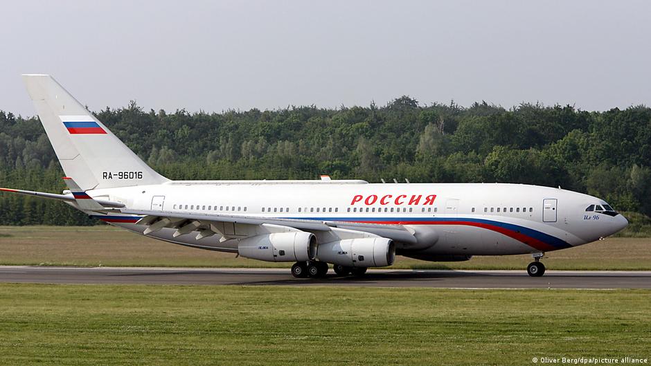 Російський урядовий літак прилетів у Німеччину по дипломатів