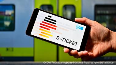 Germany's New €49 Monthly Travel Pass Explained – DW – 04/28/2023