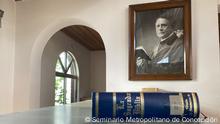 Jünemann Bibel - eine Bibel, die in Lateinamerika ins Spanische übersetzt wurde.
Jünemann-Bibel, übersetzt aus dem Griechischen ins Spanische im Jahr 1928 in Concepción, Chile.
Copyright: Seminario Metropolitano de Concepción