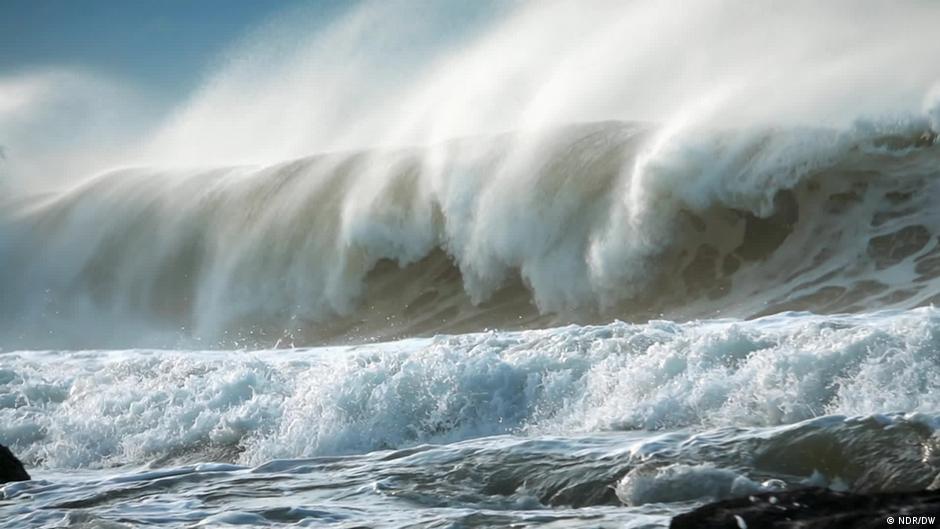 What Causes Monster Waves? DW 04/25/2023