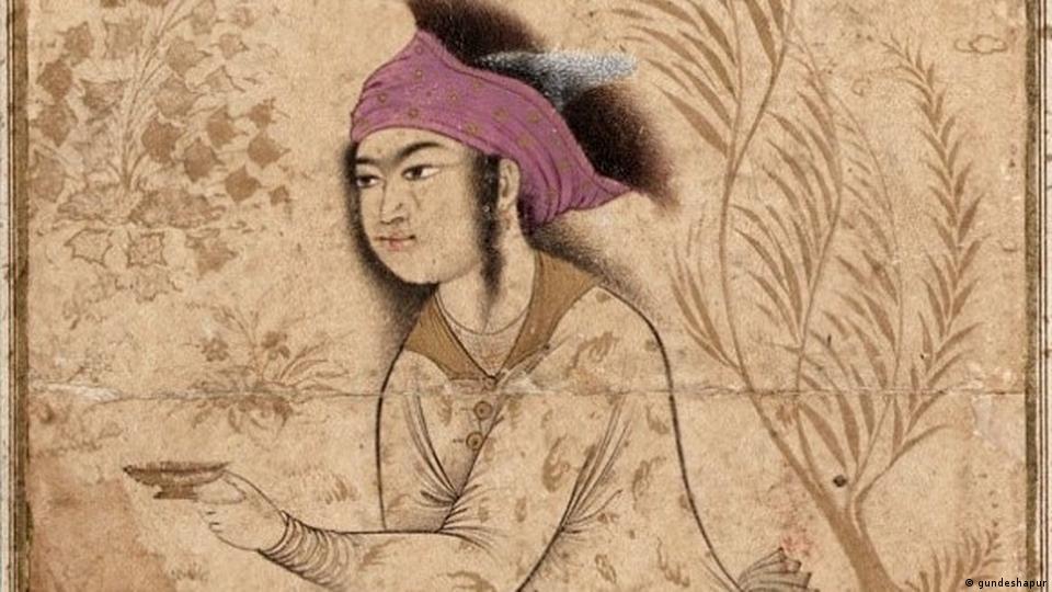 در تاریخ ایران نگاره‌های بسیاری وجود دارد که سنت نوشیدن شراب در این سرزمین را تأیید می‌کند