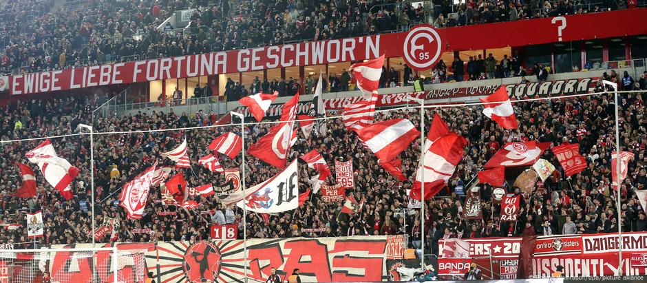 Fortuna Düsseldorf plant, entgangene Ticketeinnahmen durch Investitionen in Höhe von 45 Millionen Euro von lokalen Unternehmen zu ersetzen